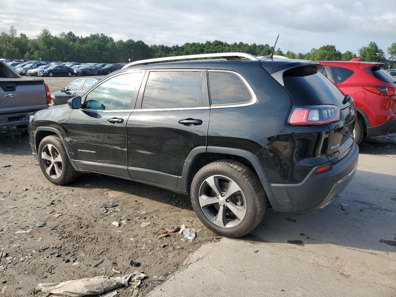 2019 Jeep Cherokee Limited - Image 3