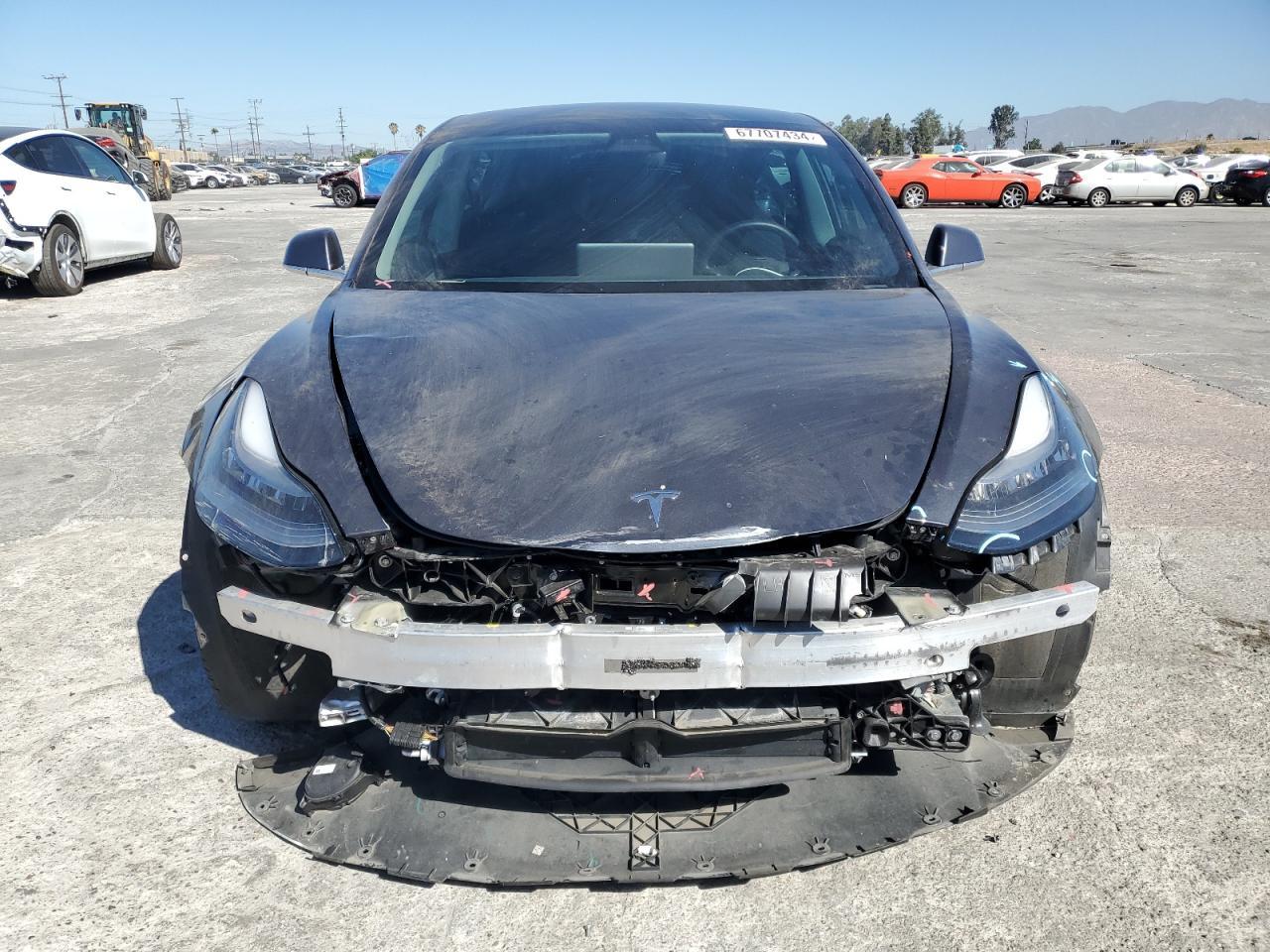 2020 Tesla Model 3 - Фото 5