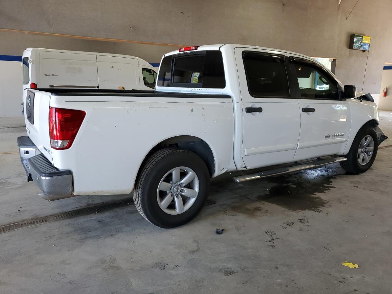 2012 Nissan Titan S - Фото 3