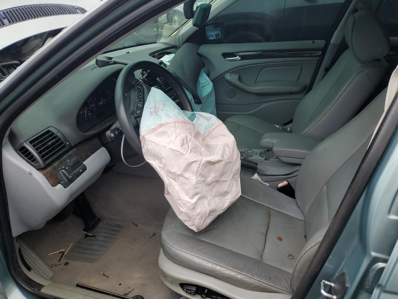 2002 BMW 325 I - Image 7