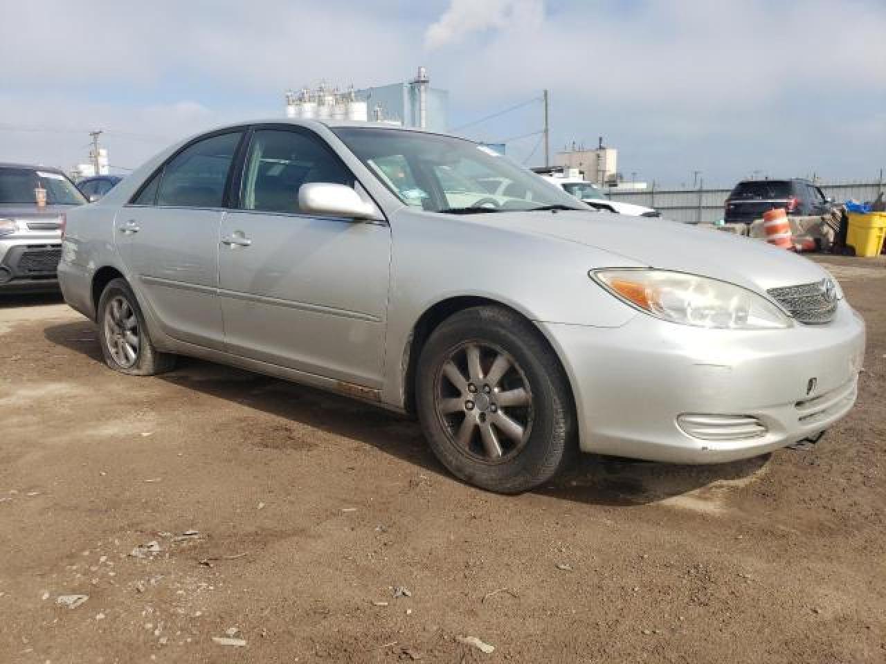 2002 Toyota Camry Le - Фото 4