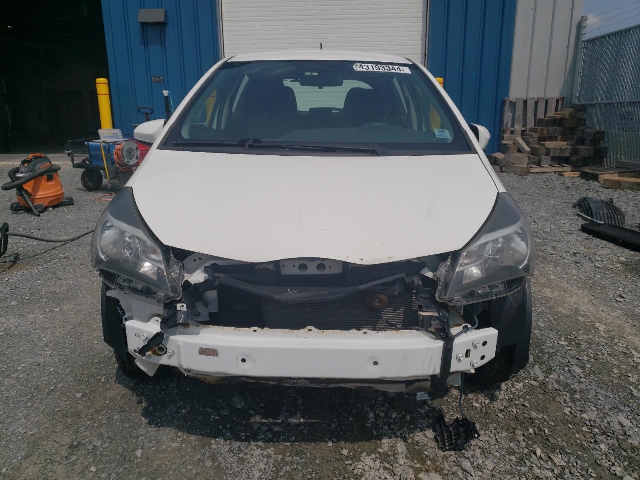 2015 Toyota Yaris - Фото 5