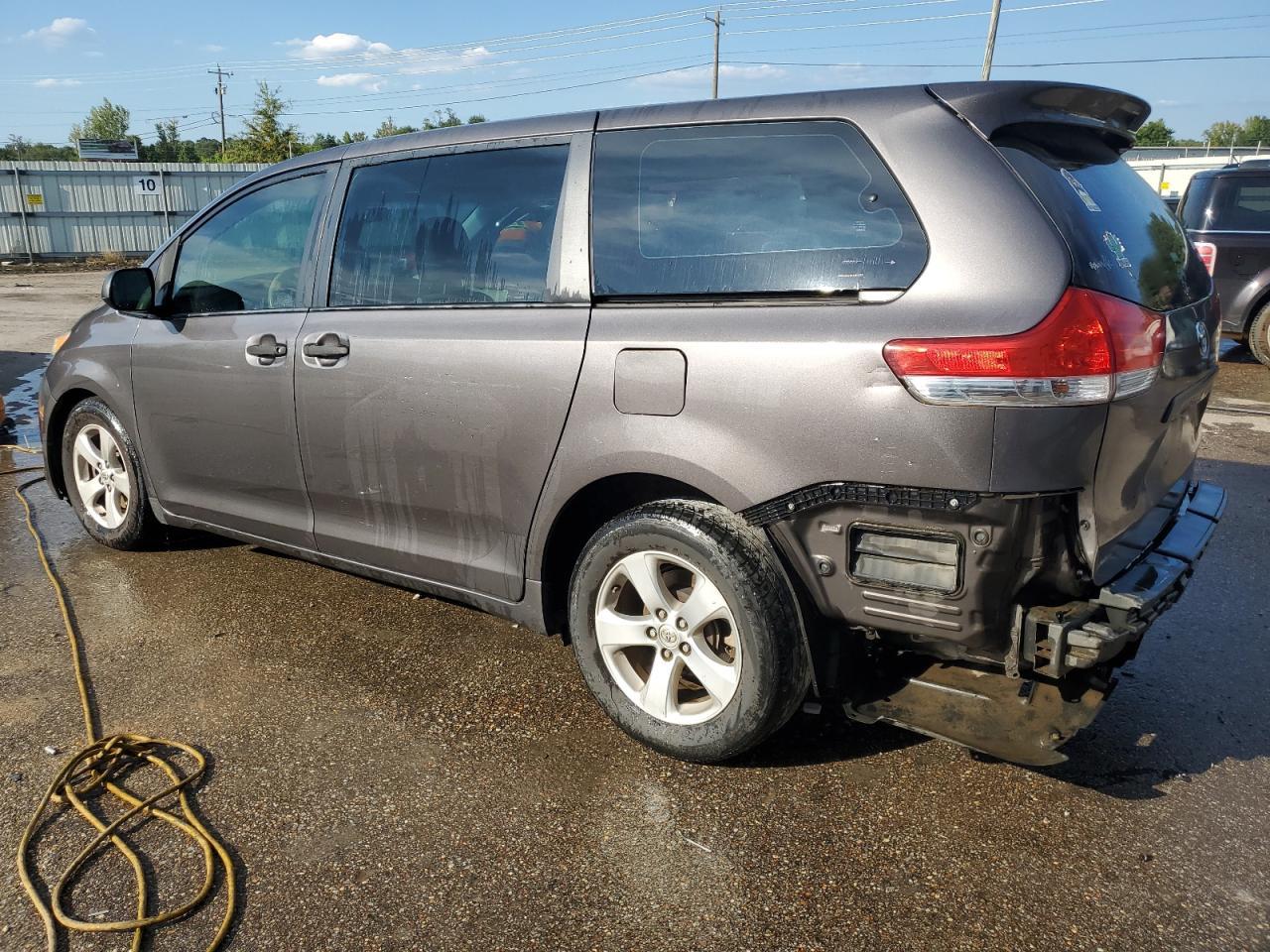 2013 Toyota Sienna L 7-Passenger - Image 2