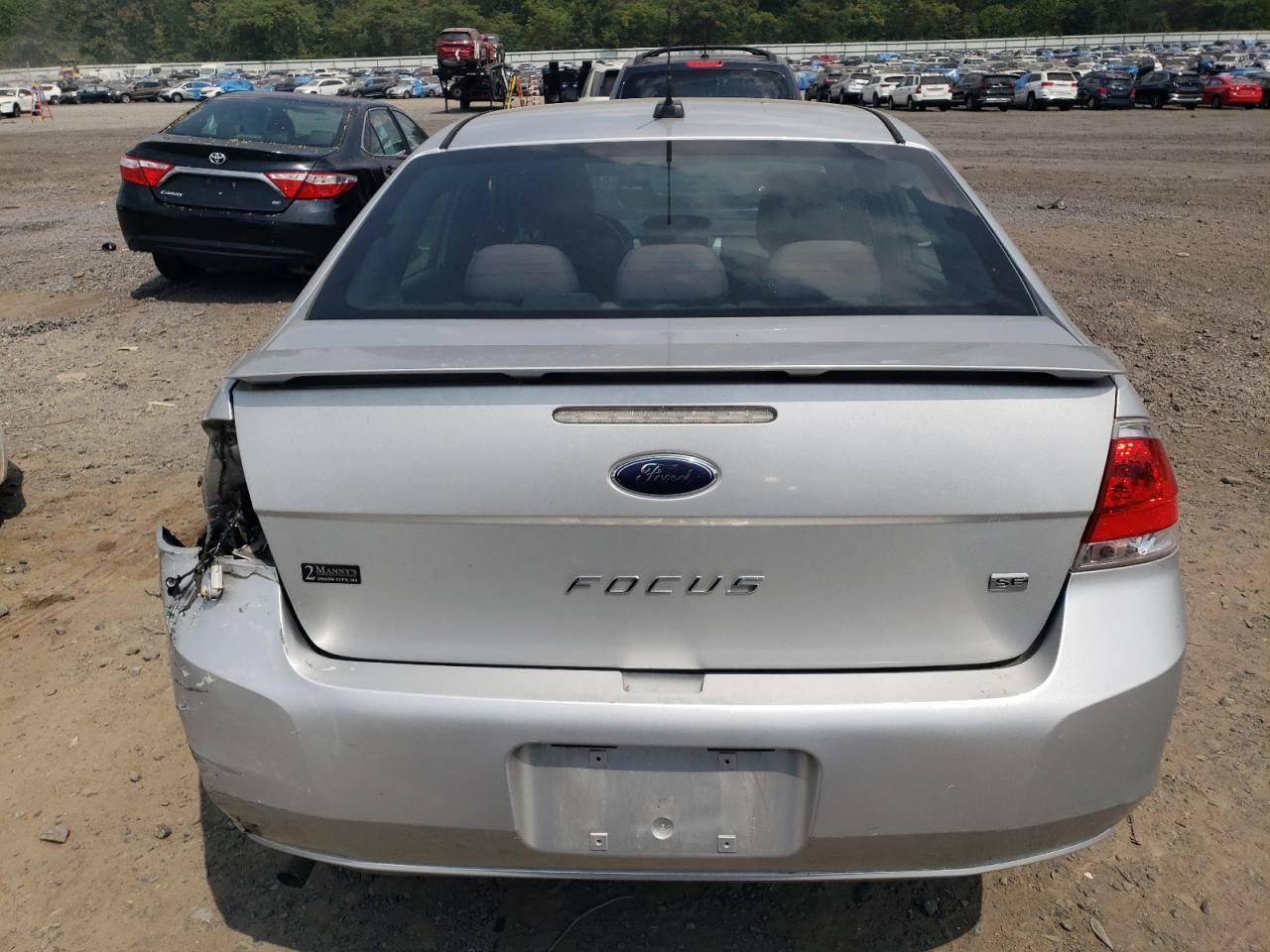 2011 Ford Focus Se - Фото 6