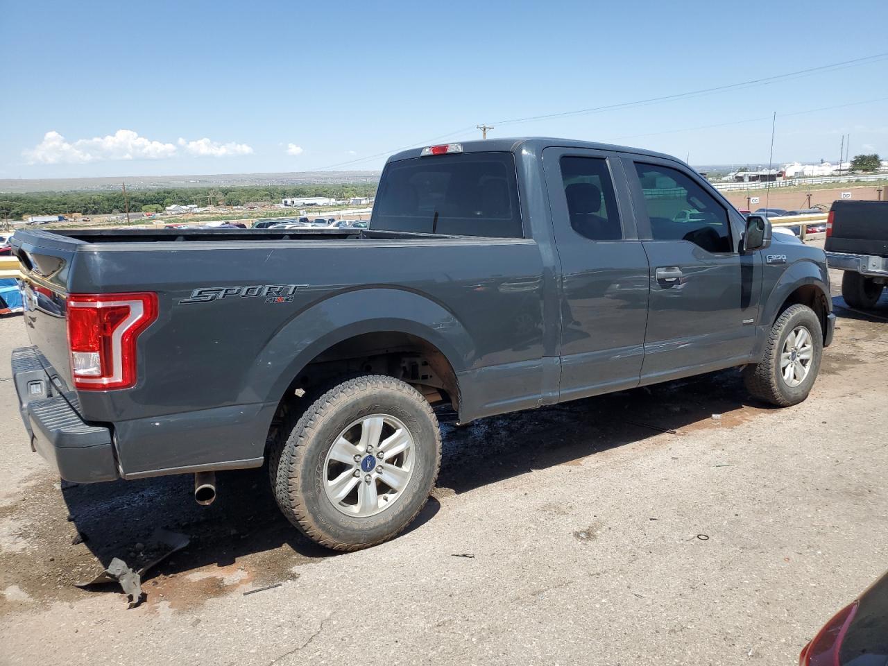 2016 Ford F150 Super Cab - Фото 3