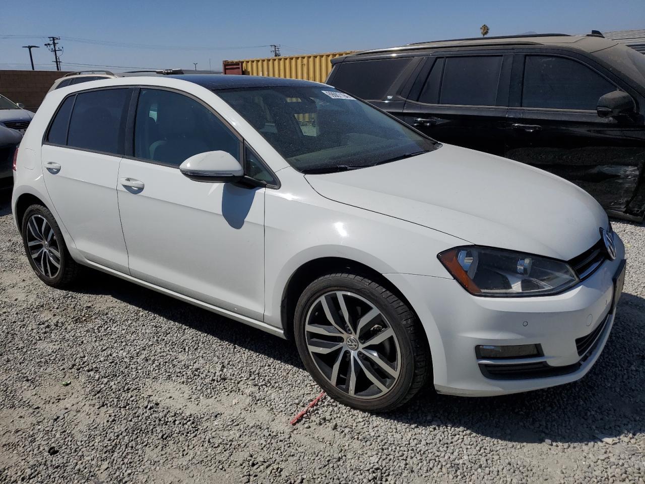 2015 Volkswagen Golf - Image 4