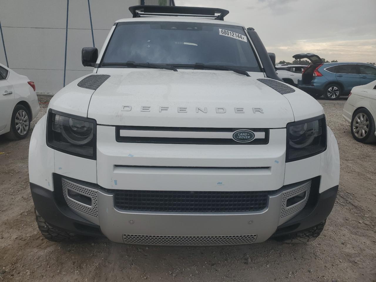 2020 Land Rover Defender 110 Hse - Image 5