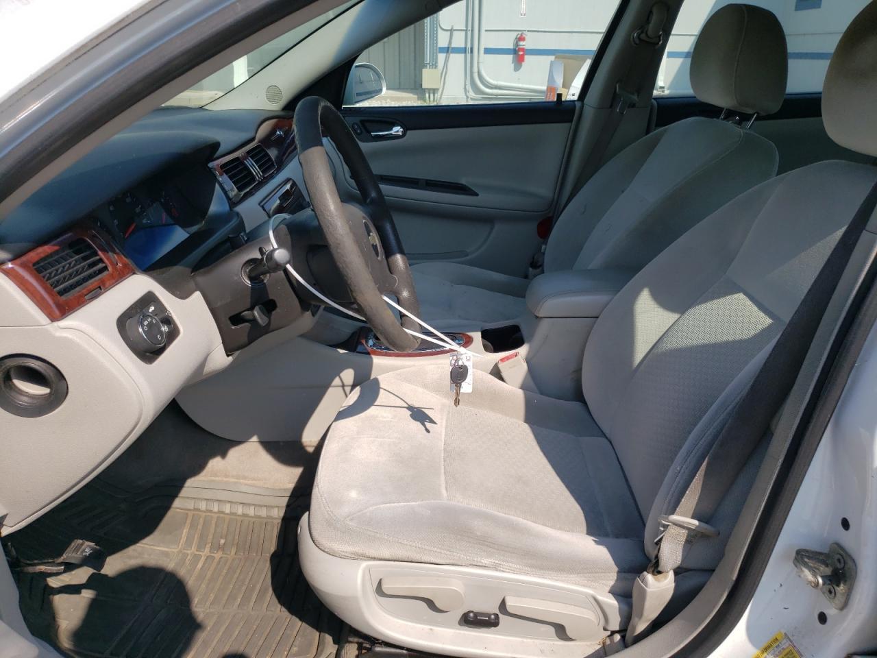 2010 Chevrolet Impala Ls - Image 7