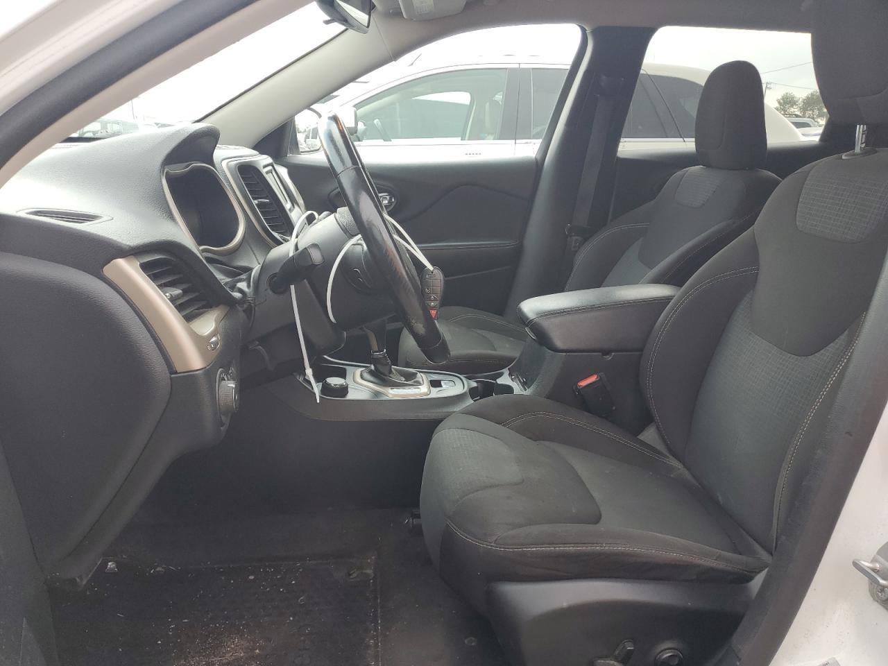 2016 Jeep Cherokee Latitude - Фото 7