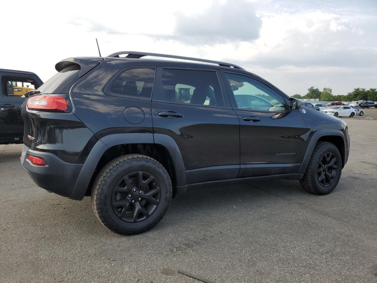 2016 Jeep Cherokee Trailhawk - Фото 3
