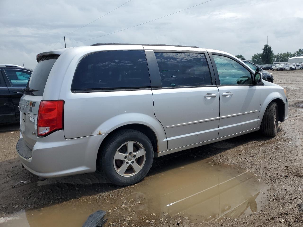 2012 Dodge Grand Caravan Sxt - Image 3