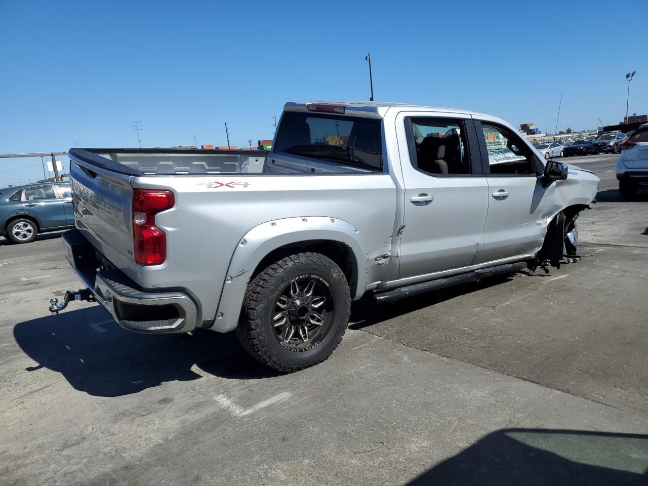 2021 Chevrolet Silverado K1500 Lt - Фото 3