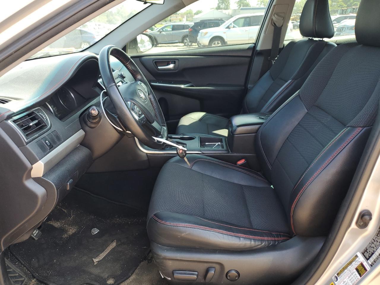 2016 Toyota Camry Le - Фото 7