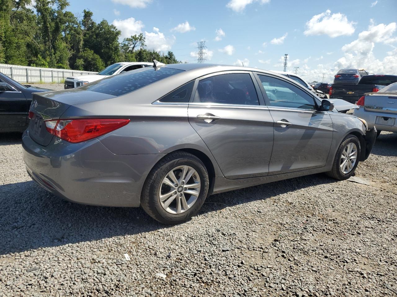 2011 Hyundai Sonata Gls - Image 3