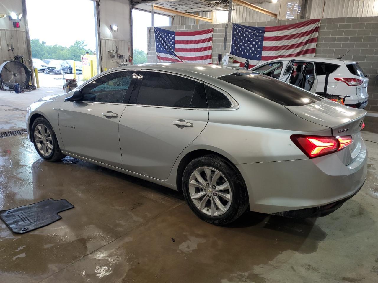 2022 Chevrolet Malibu Lt - Image 2