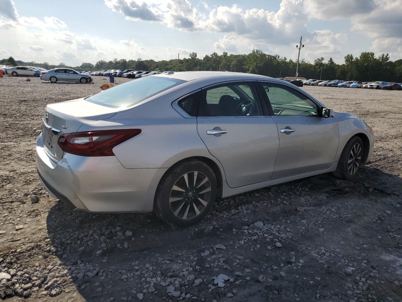 2018 Nissan Altima 2.5 - Фото 3
