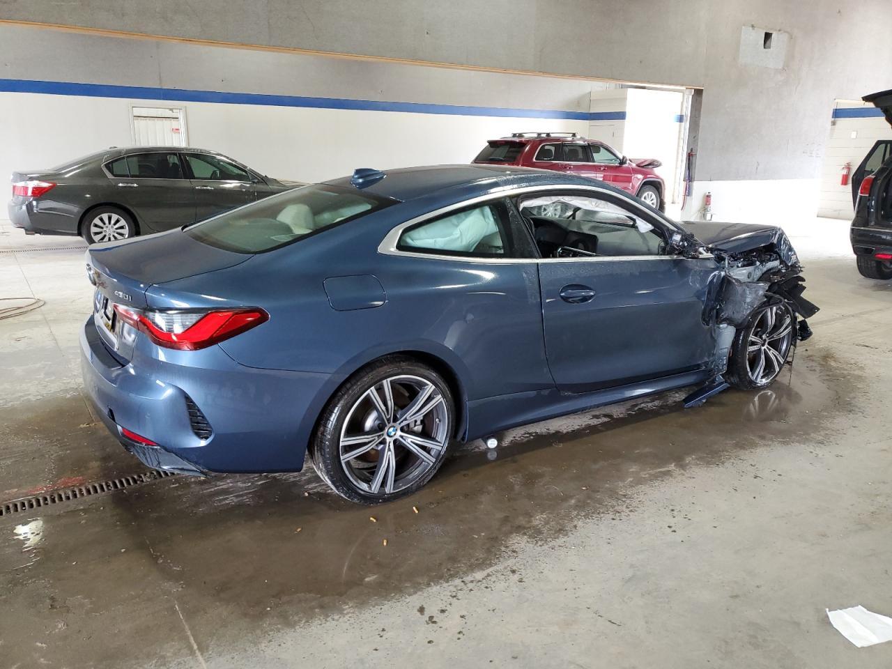 2023 BMW 430Xi - Фото 3