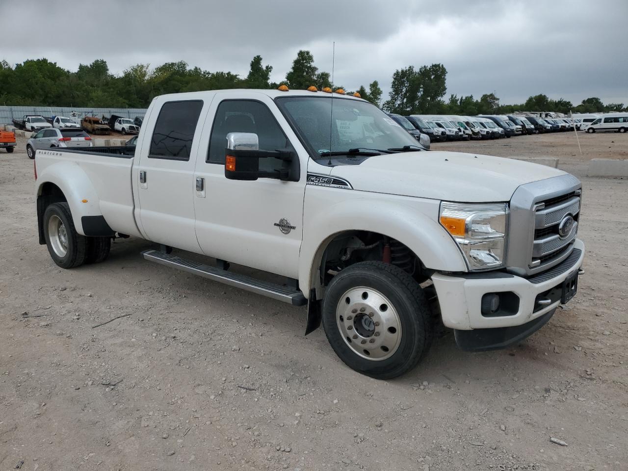 2015 Ford F450 Super Duty - Фото 4