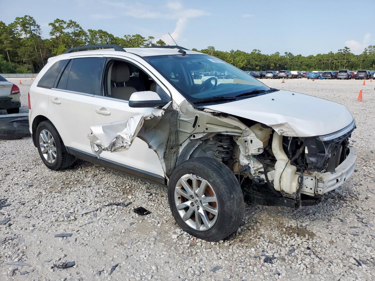 2013 Ford Edge Limited - Image 4