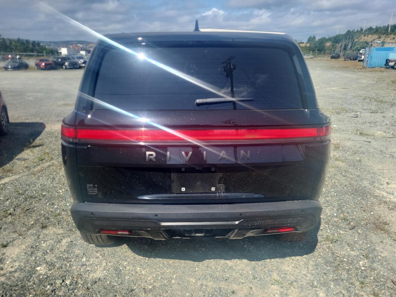 2023 Rivian R1S Adventure Adventure - Фото 6