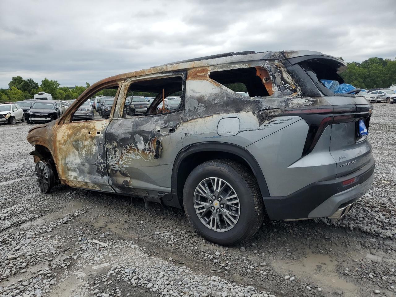2025 Chevrolet Traverse Lt - Фото 2
