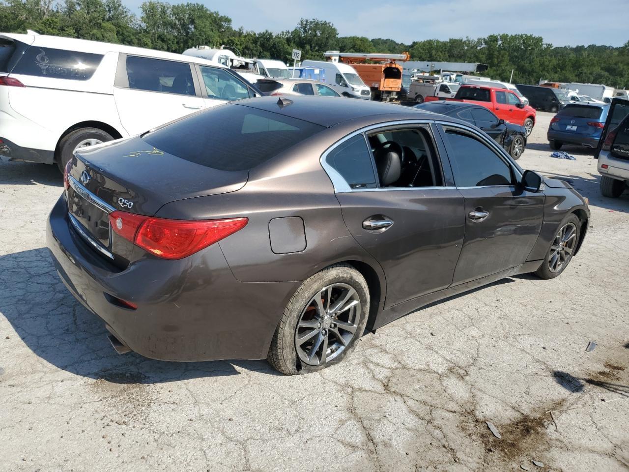 2017 Infiniti Q50 Premium - Фото 3