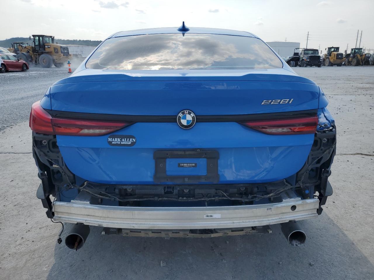 2021 BMW 228I - Фото 6