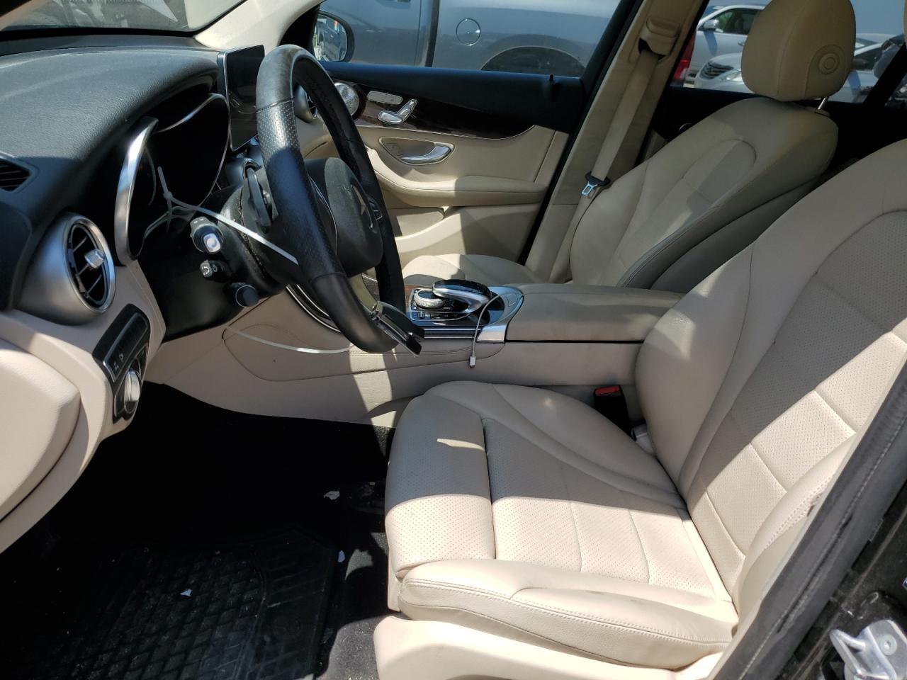 2019 Mercedes-Benz Glc 300 4Matic - Image 7