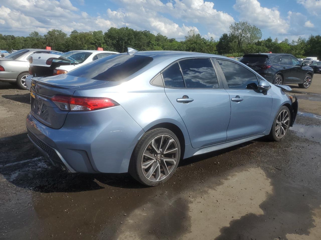 2021 Toyota Corolla Se - Image 3