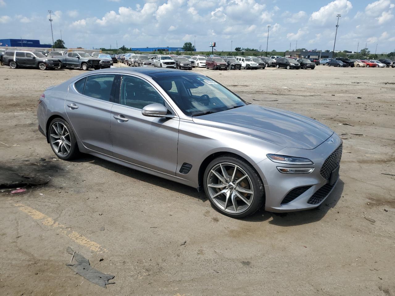 2022 Genesis G70 Base - Фото 4
