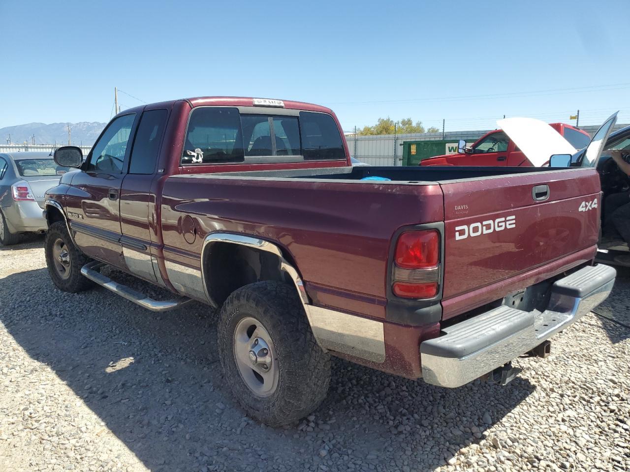 2001 Dodge Ram 1500 - Фото 2