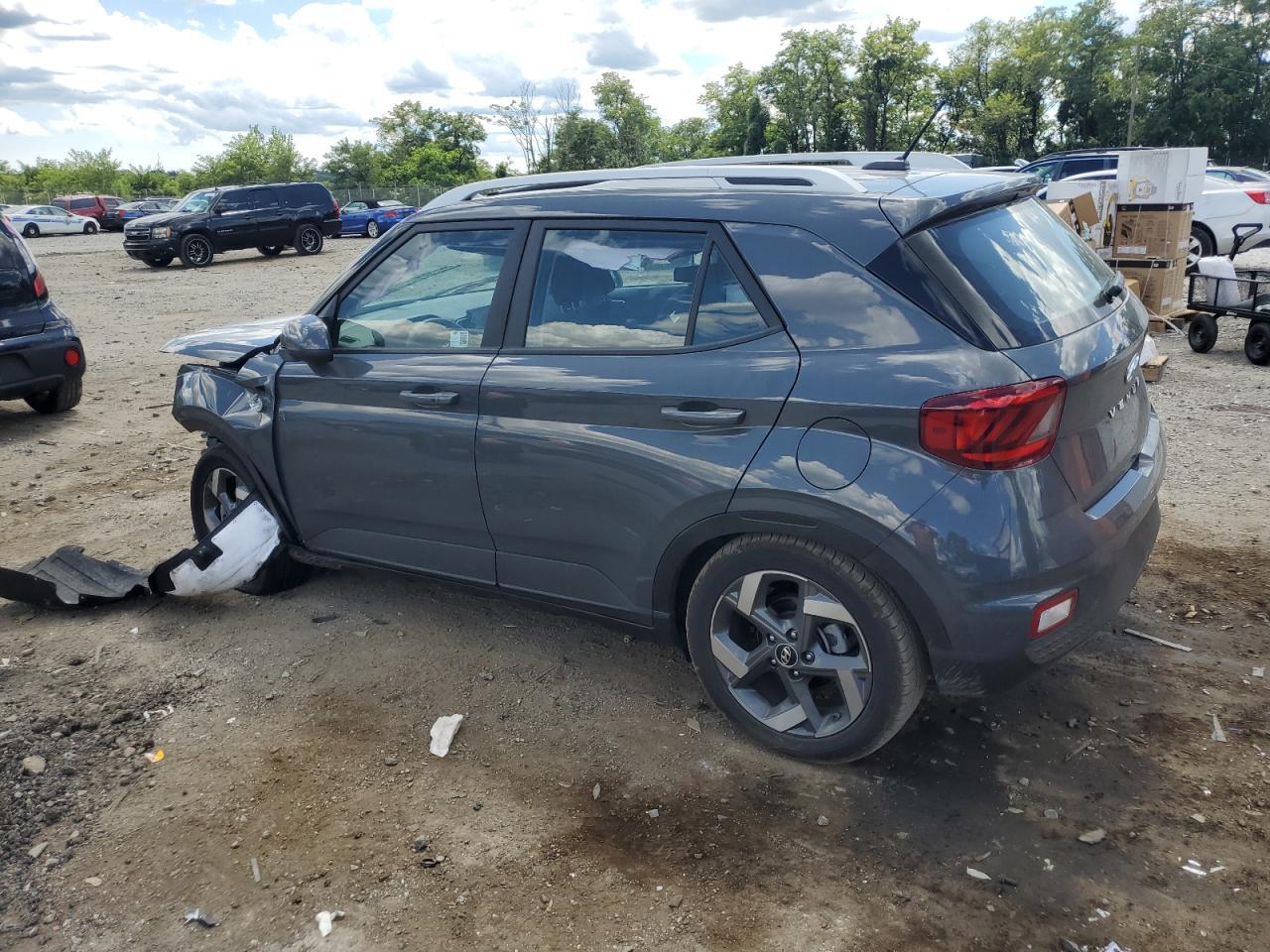 2025 Hyundai Venue Sel - Image 2