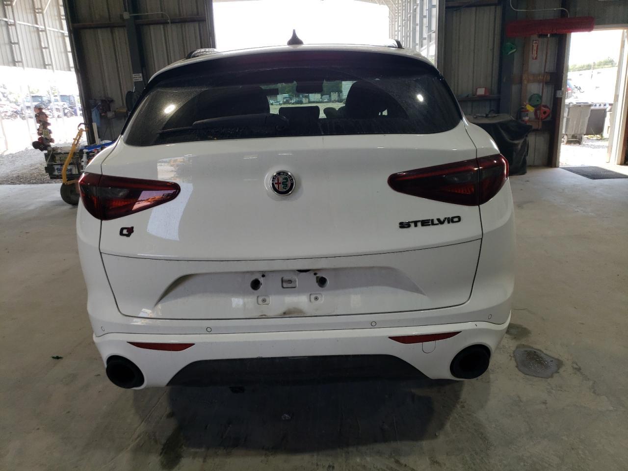 2020 Alfa Romeo Stelvio Ti - Image 6