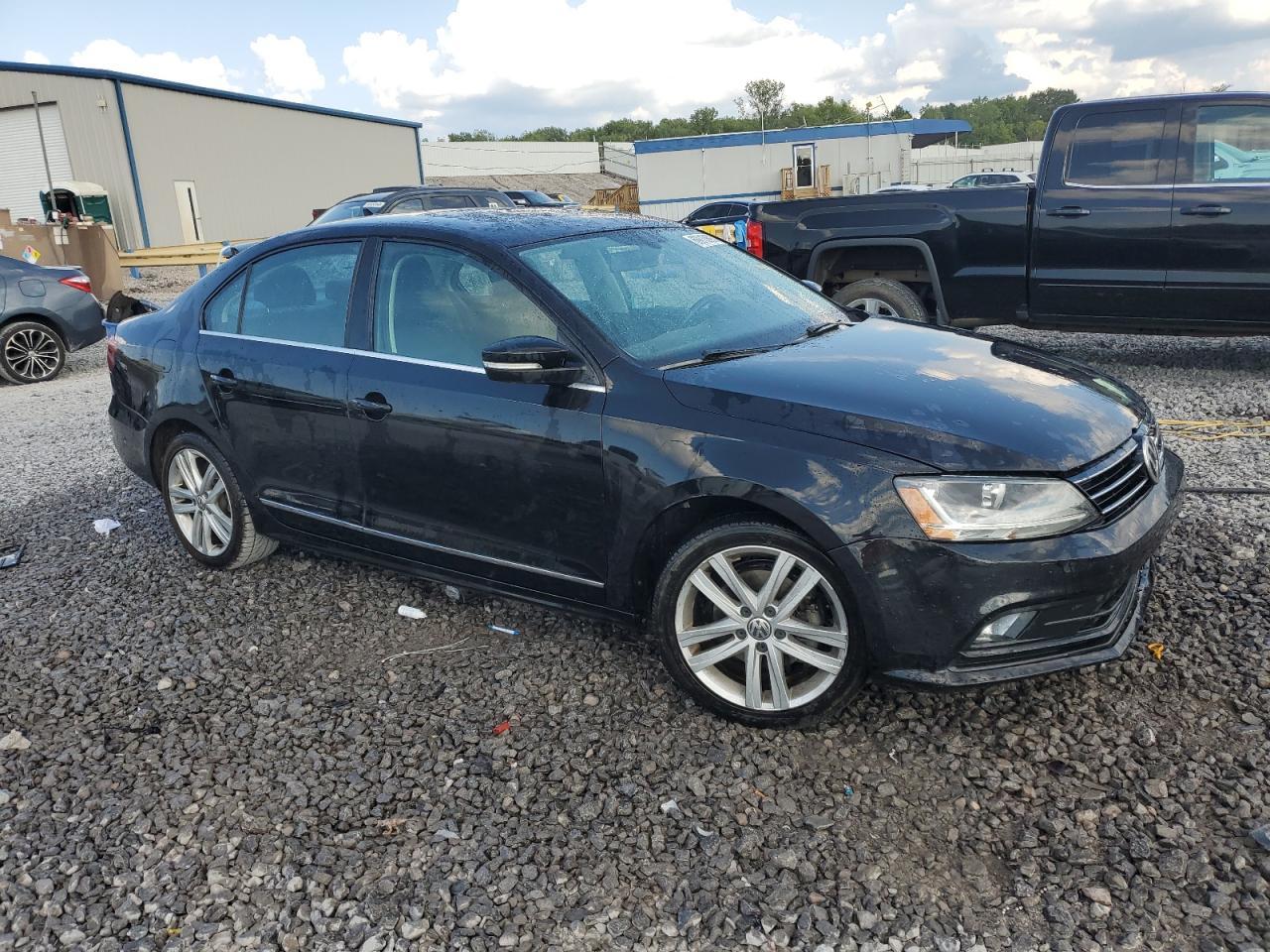 2017 Volkswagen Jetta Sel - Фото 4