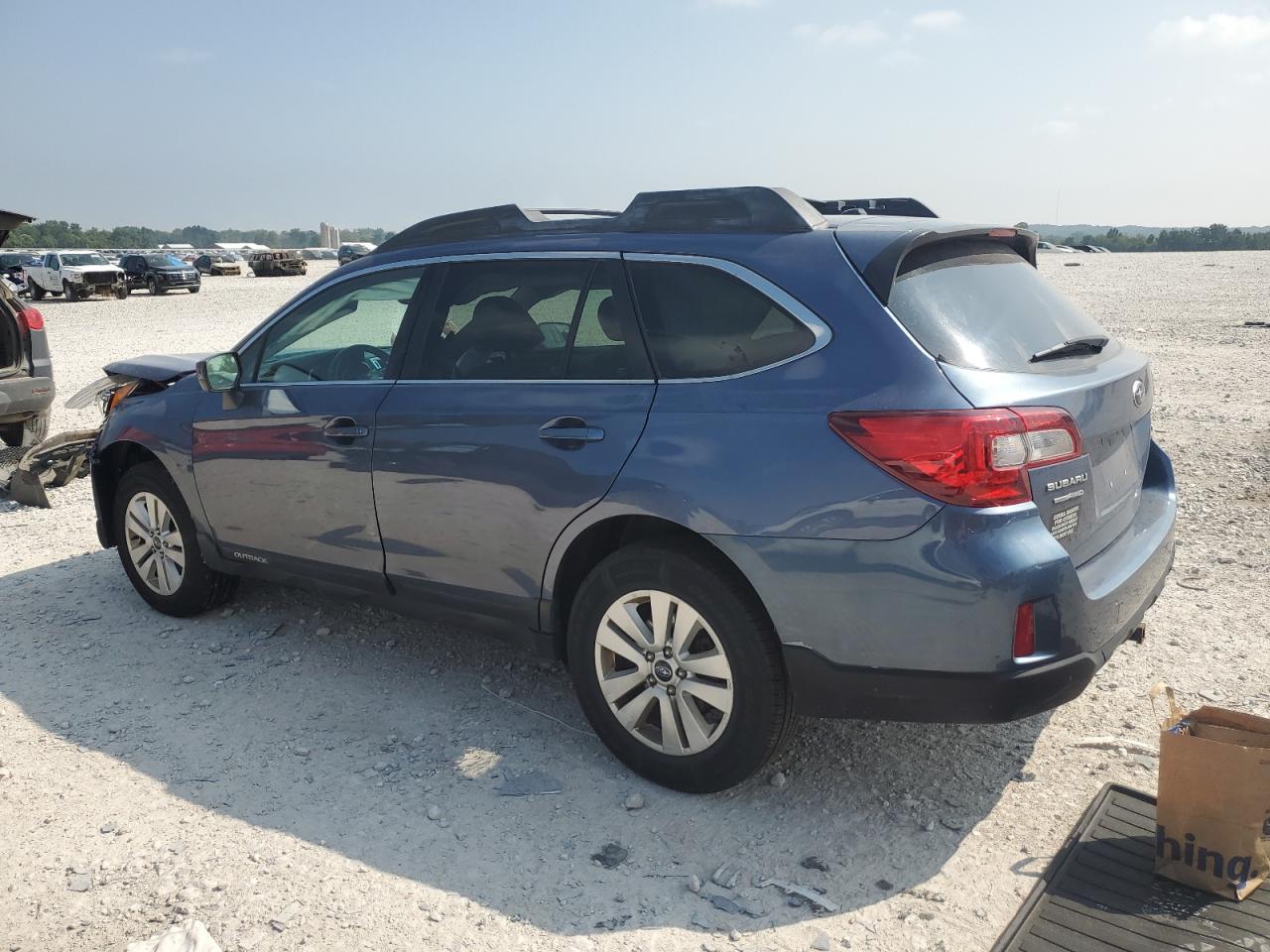 2015 Subaru Outback 2.5I Premium - Фото 2
