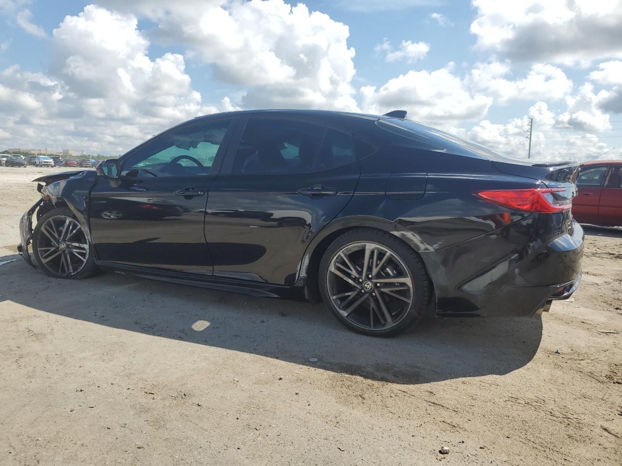 2025 Toyota Camry Xse - Фото 2