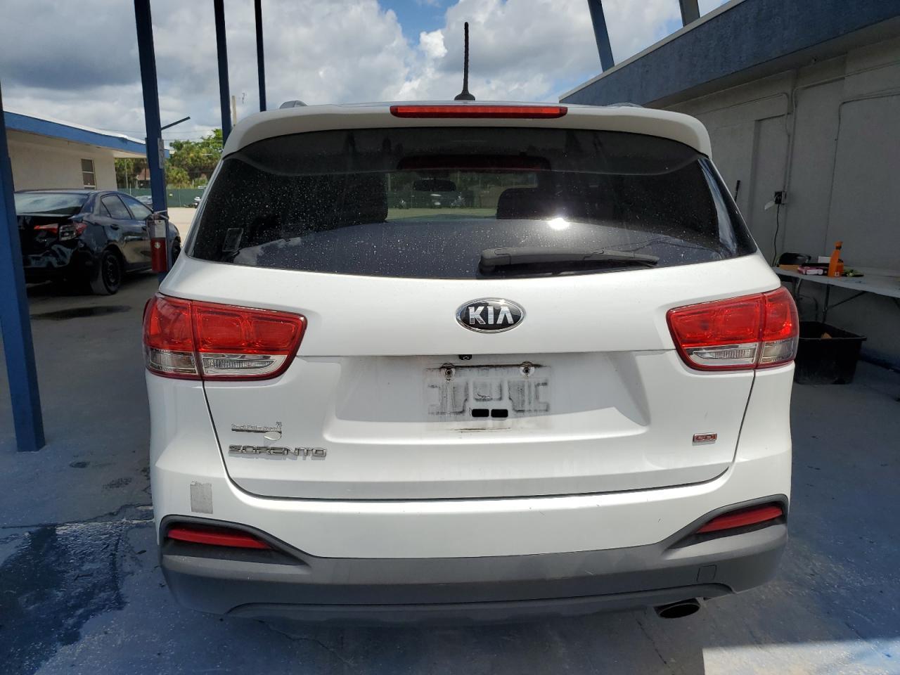 2017 Kia Sorento Lx - Фото 6