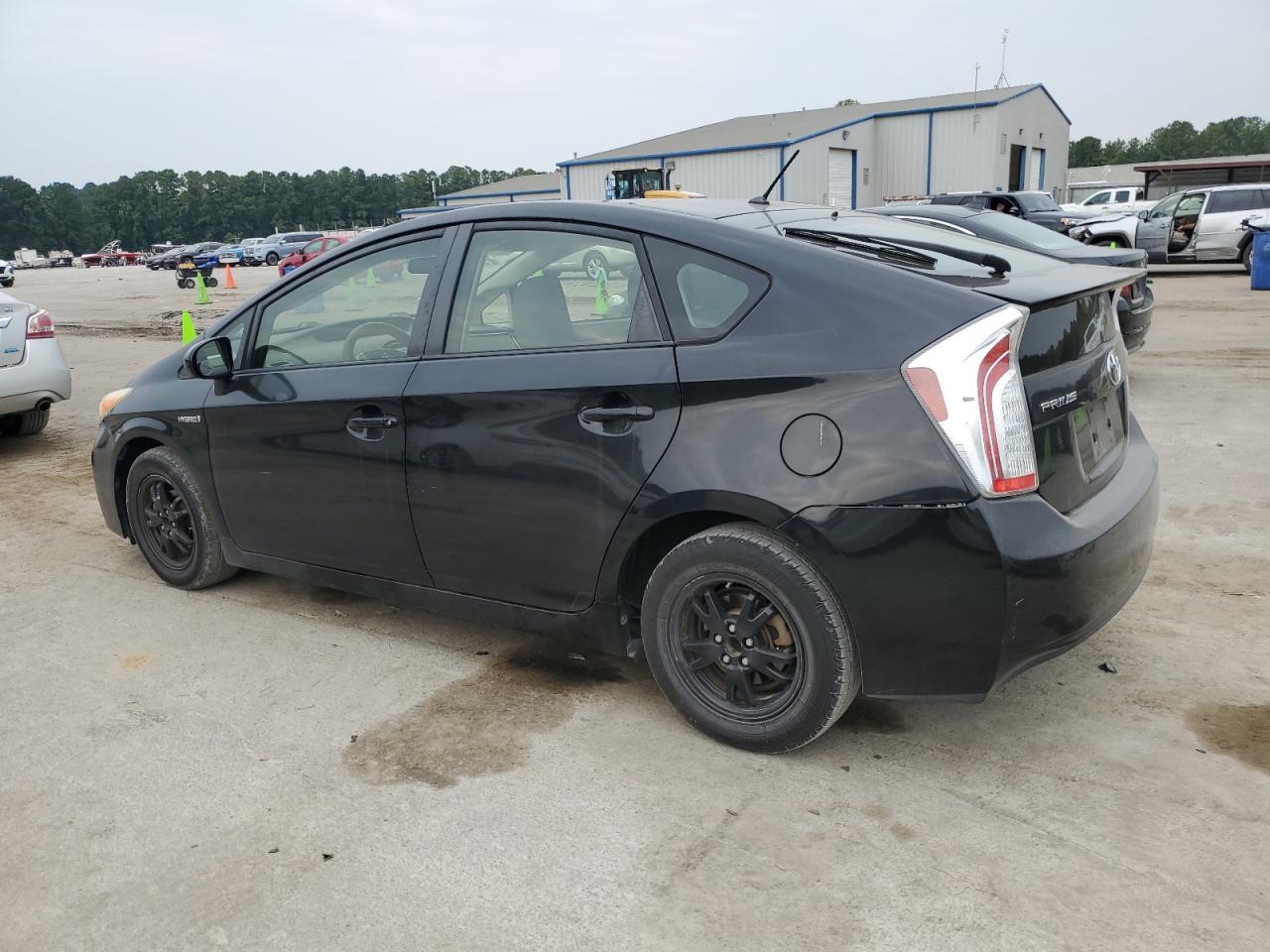 2012 Toyota Prius - Image 2