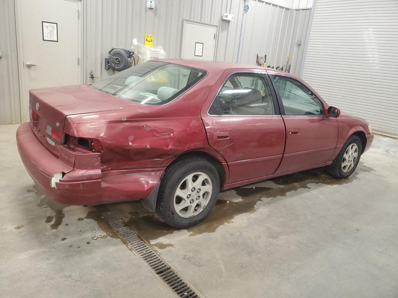 1998 Toyota Camry Ce - Фото 3