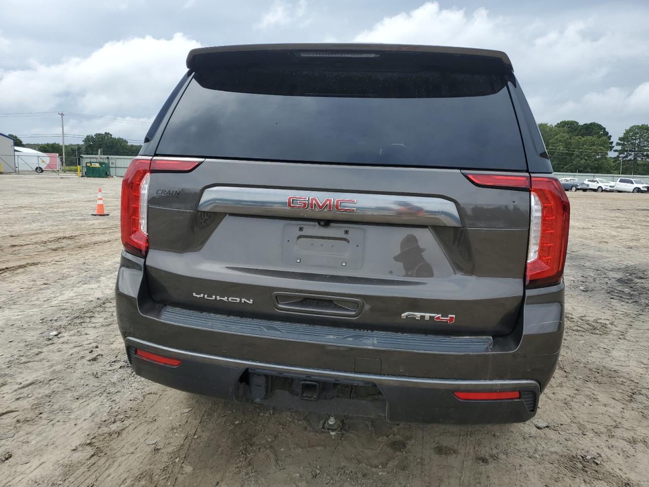 2021 GMC Yukon At4 - Image 6