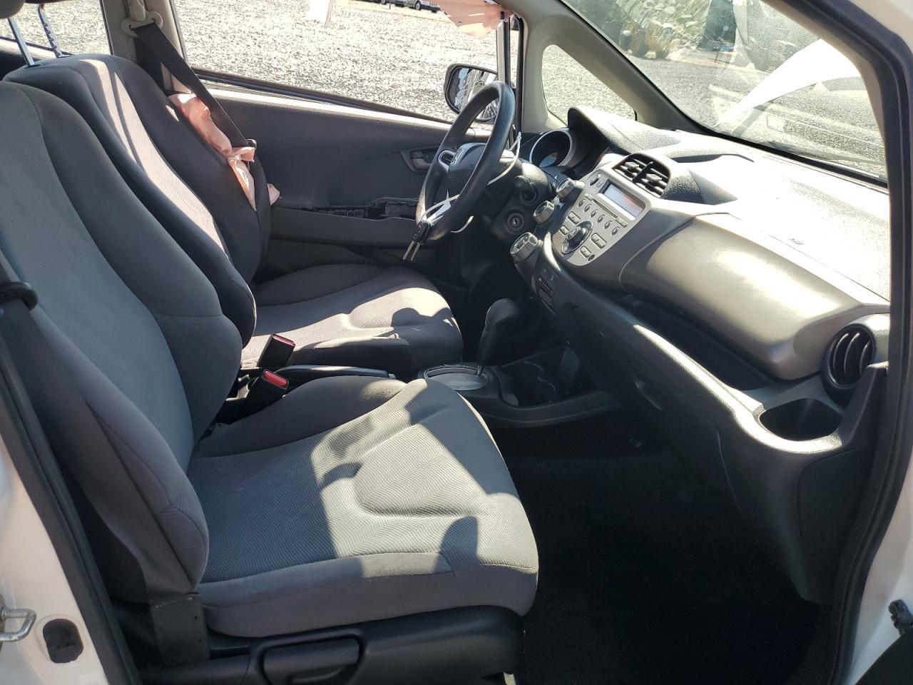 2013 Honda Fit - Image 7