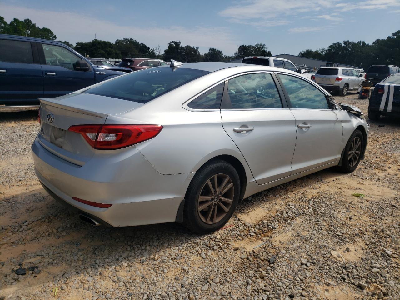2015 Hyundai Sonata Se - Image 3