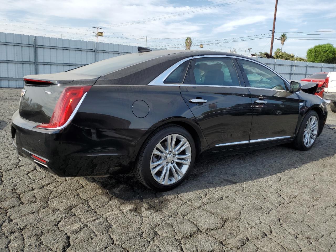2019 Cadillac Xts Luxury - Image 3