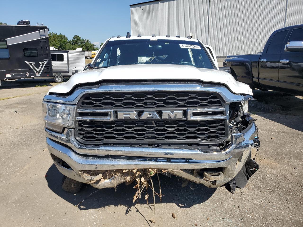2024 Ram 3500 Tradesman - Фото 5