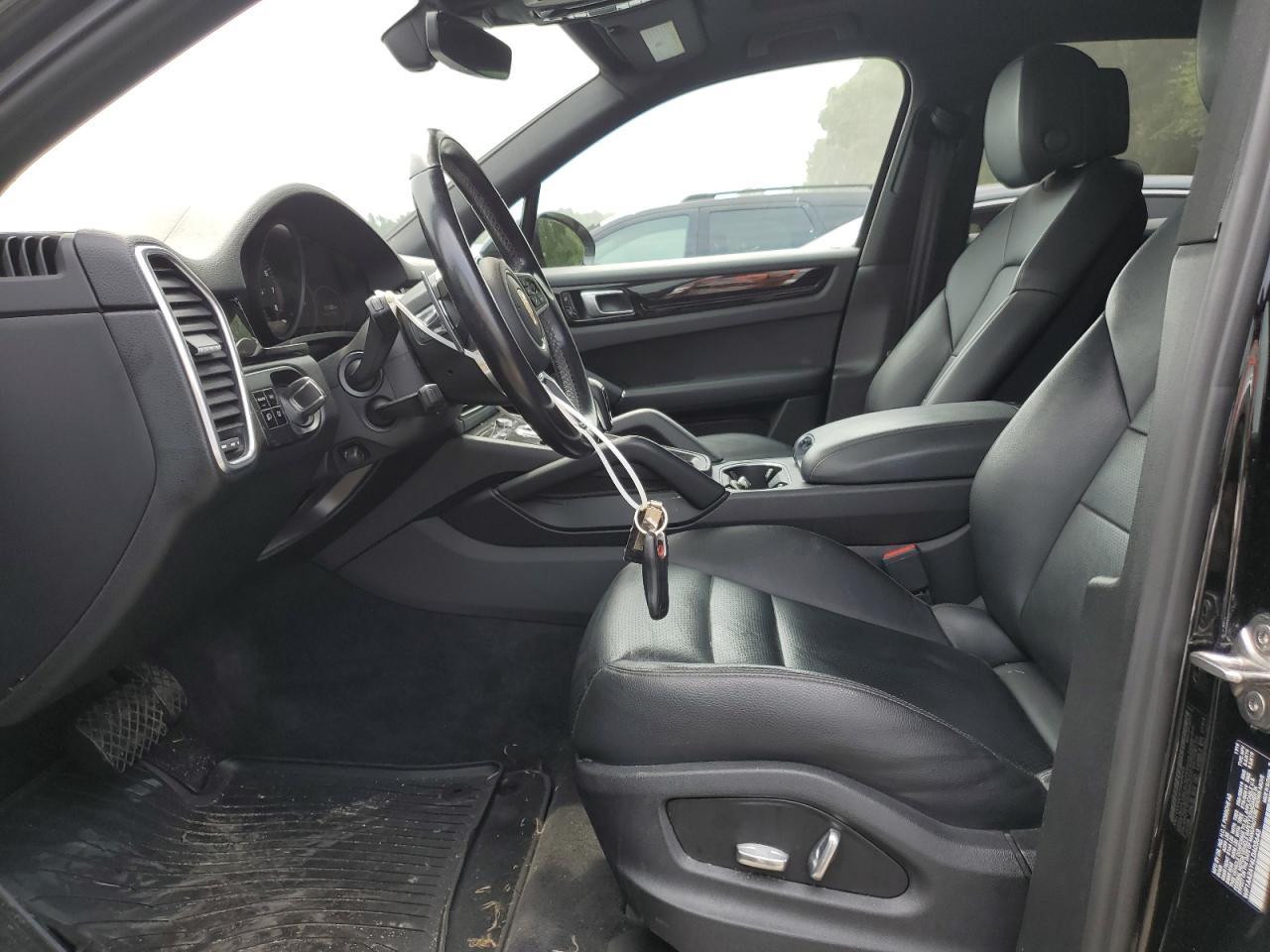 2020 Porsche Cayenne - Image 7