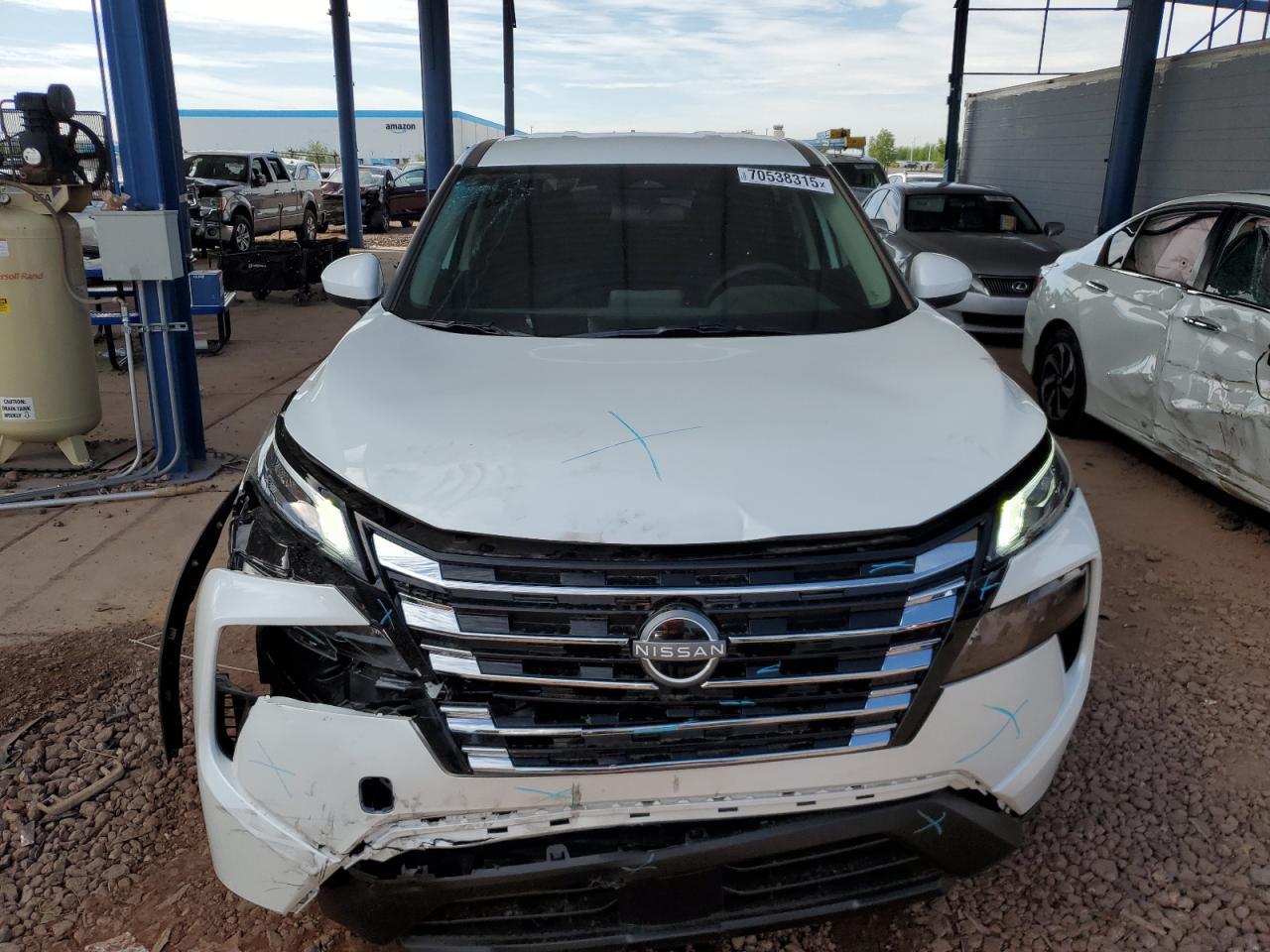 2025 Nissan Rouge - Image 5