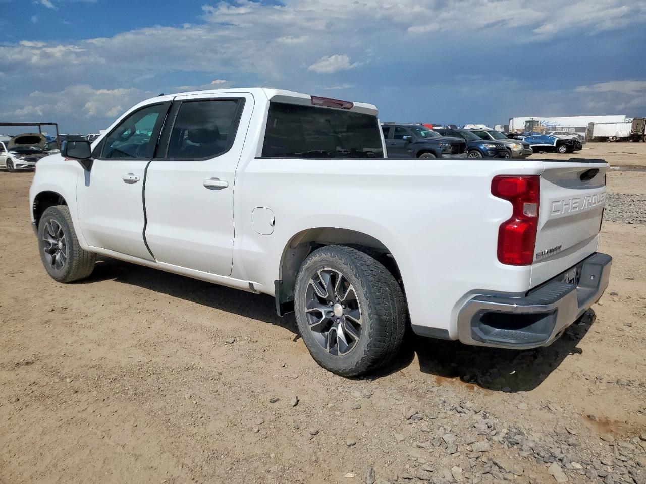 2022 Chevrolet Silverado K1500 Lt - Image 2