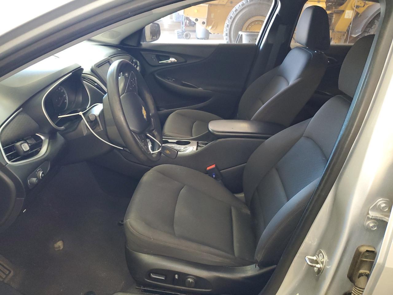 2017 Chevrolet Malibu Ls - Фото 7