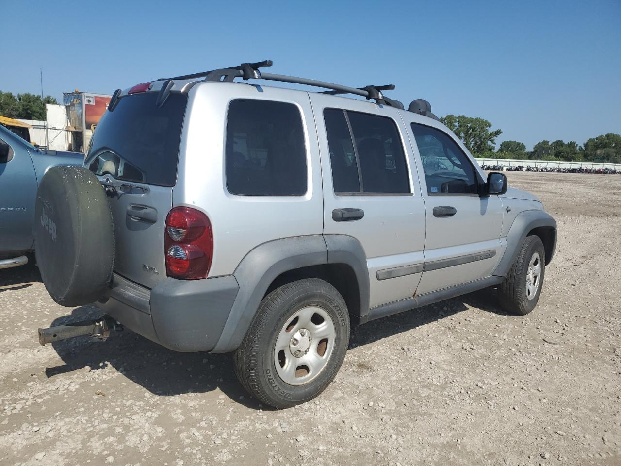 2006 Jeep Liberty Sport - Фото 3