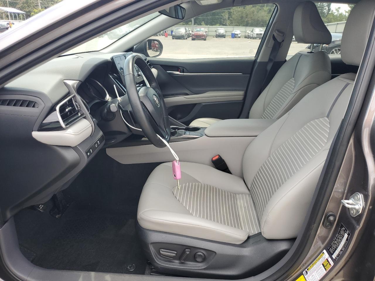 2023 Toyota Camry Se Night Shade - Image 7